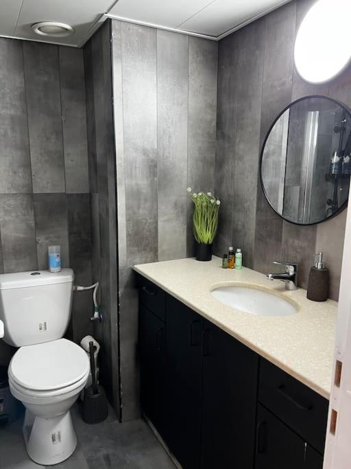 Lake Breeze Of Tiberias Apartment Luaran gambar