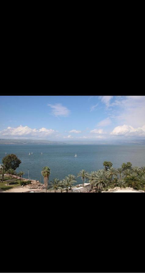 Lake Breeze Of Tiberias Apartment Luaran gambar
