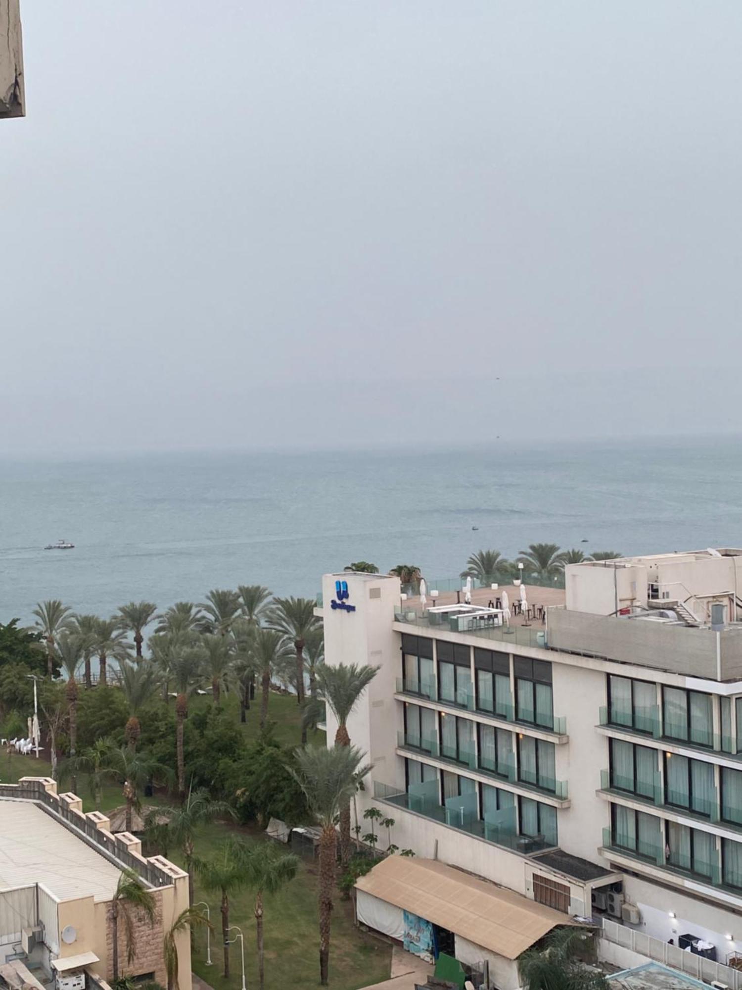 Lake Breeze Of Tiberias Apartment Luaran gambar